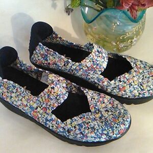 NEW Athletic Platform Slip-ons